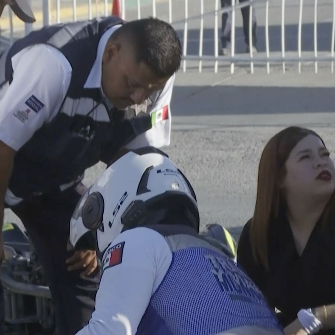 Motociclista Resulta Gravemente Herido al Chocar Contra Camión de Personal en Torreón